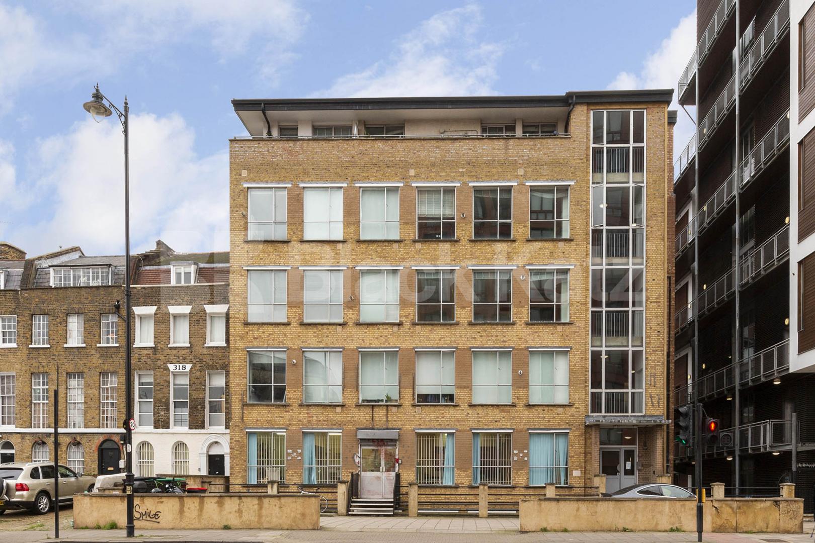Within a warehouse conversion a modern and leek 1 bedroom apartment Ability Plaza - Kingsland Road, Dalston